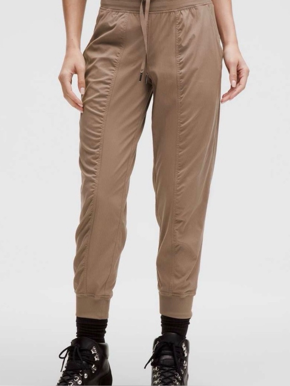 lululemon Dance Studio Mid-Rise Jogger in Taupetastic (NEW WITH TAGS)